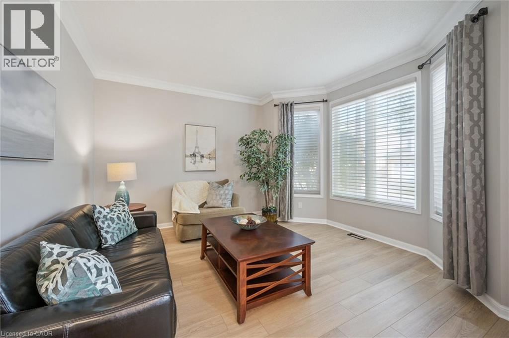 79 ZIEMAN Crescent thumbnail 5