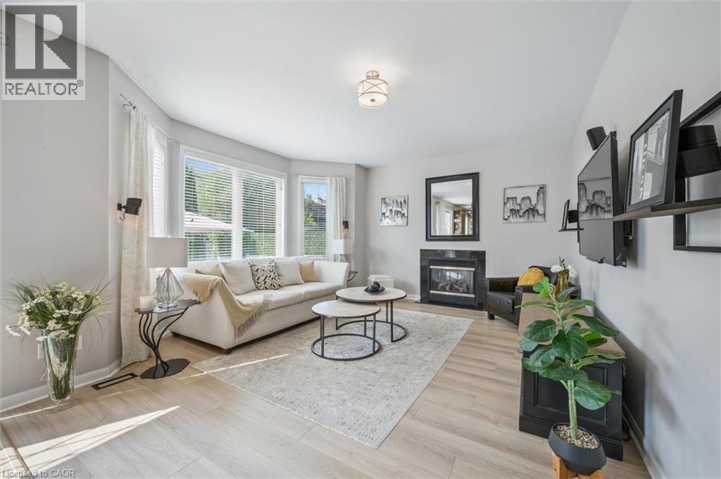 79 ZIEMAN Crescent thumbnail 10