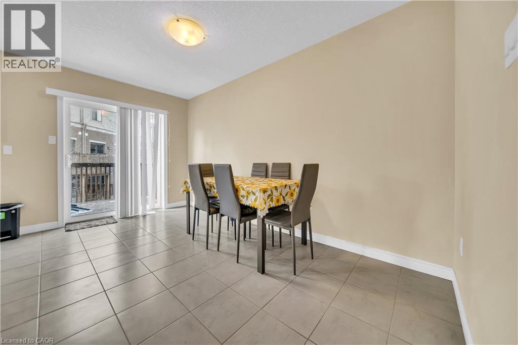 70 WILLOWRUN Drive Unit# G2 thumbnail 13