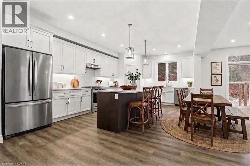 70 QUARRY PARK Drive thumbnail 3