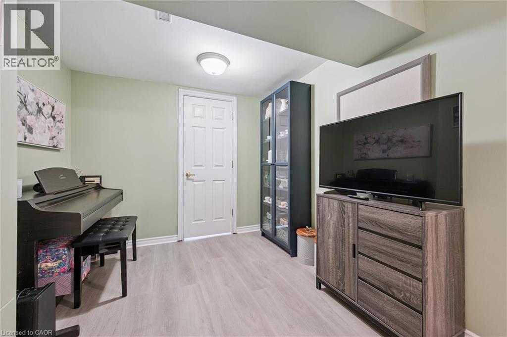 160 RITTENHOUSE Road Unit# 32 thumbnail 26