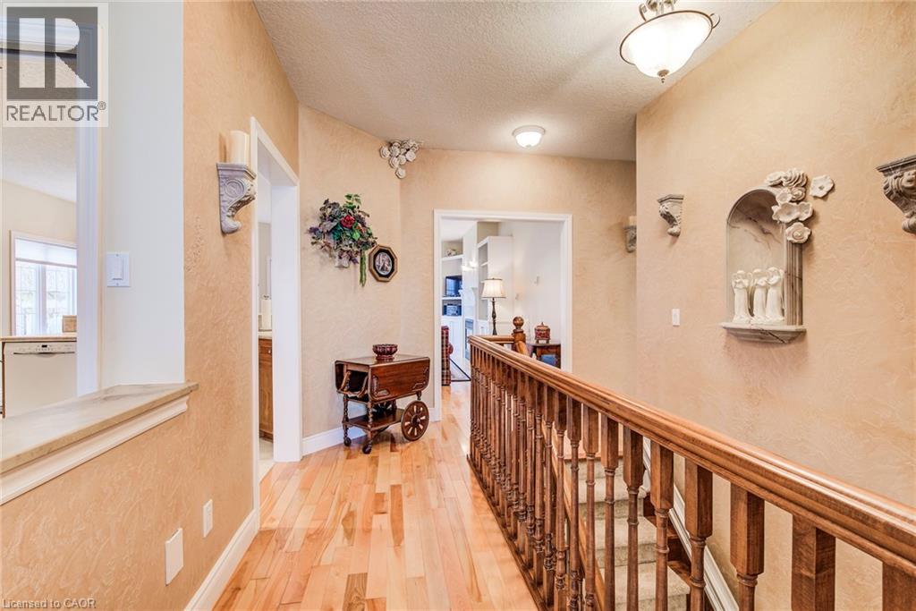 44 LASCHINGER Boulevard thumbnail 12