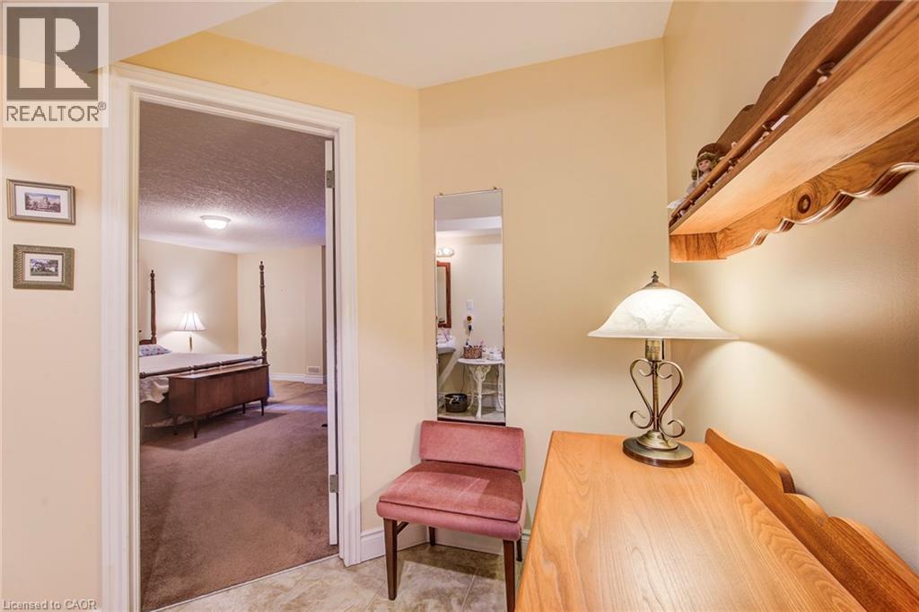 44 LASCHINGER Boulevard thumbnail 33