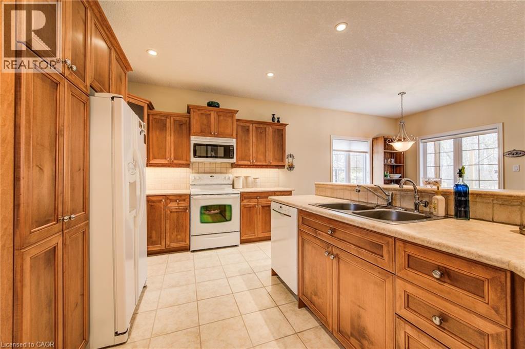 44 LASCHINGER Boulevard thumbnail 13