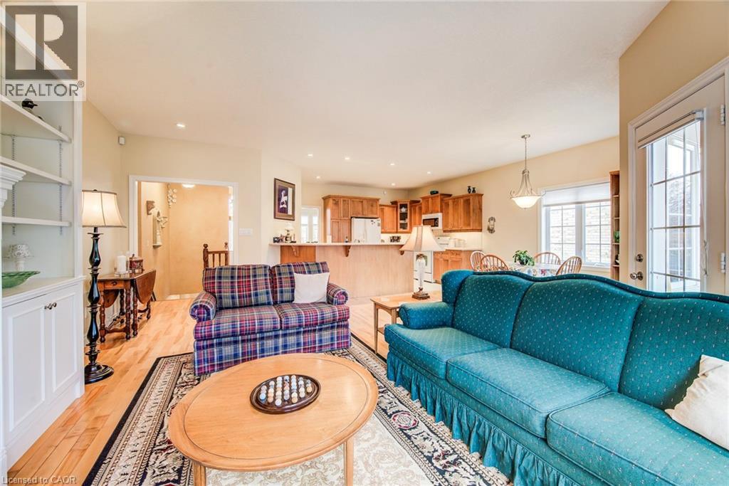 44 LASCHINGER Boulevard thumbnail 21