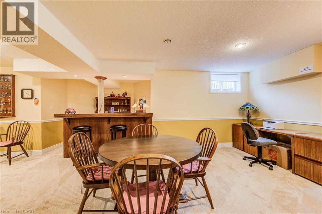 44 LASCHINGER Boulevard thumbnail 40