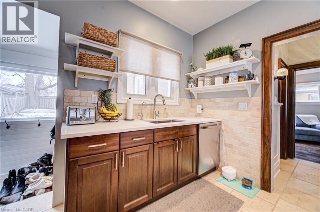 53 LINCOLN Avenue thumbnail 16