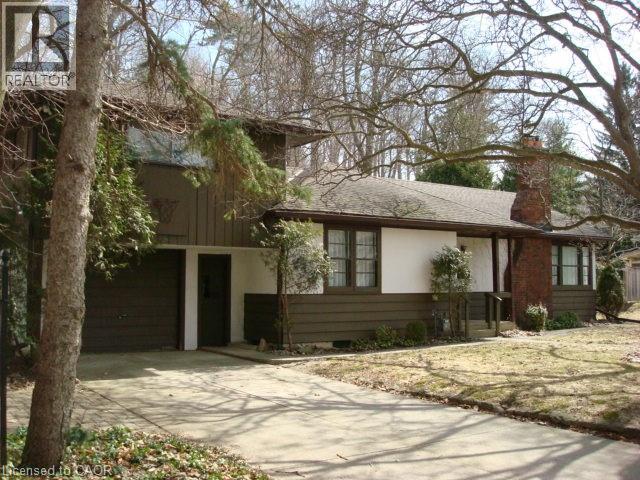 135 GLENFOREST Road thumbnail 3