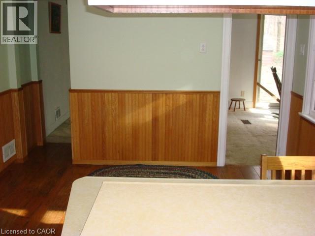 135 GLENFOREST Road thumbnail 23