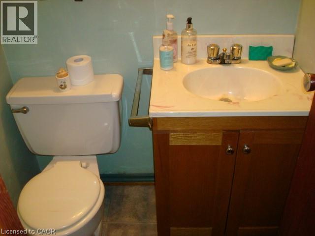 135 GLENFOREST Road thumbnail 33