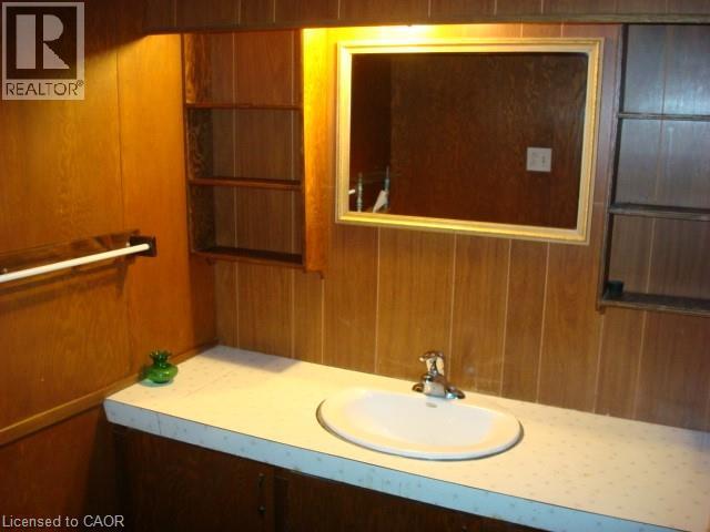 135 GLENFOREST Road thumbnail 38