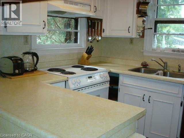 135 GLENFOREST Road thumbnail 17