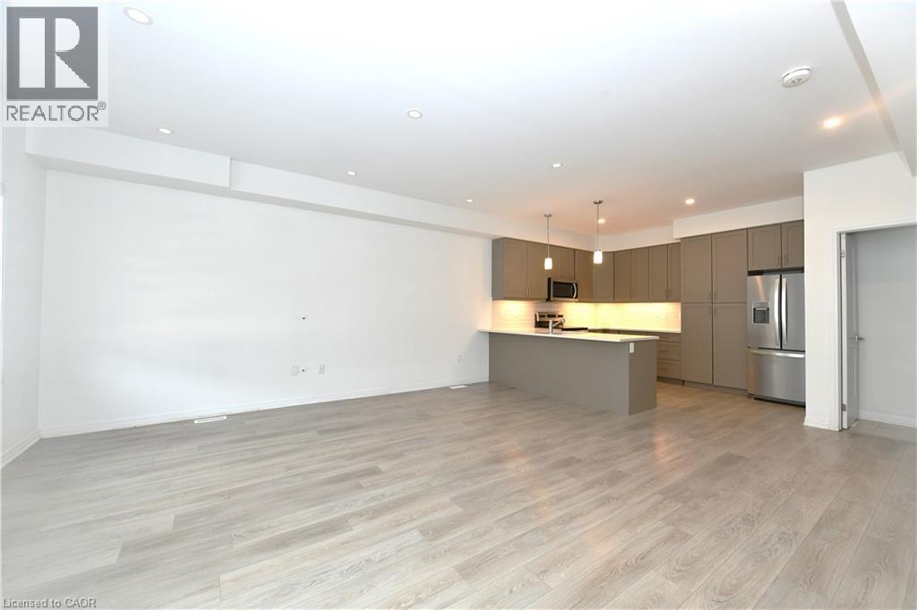 51 SPARROW Avenue Unit# 70 thumbnail 4