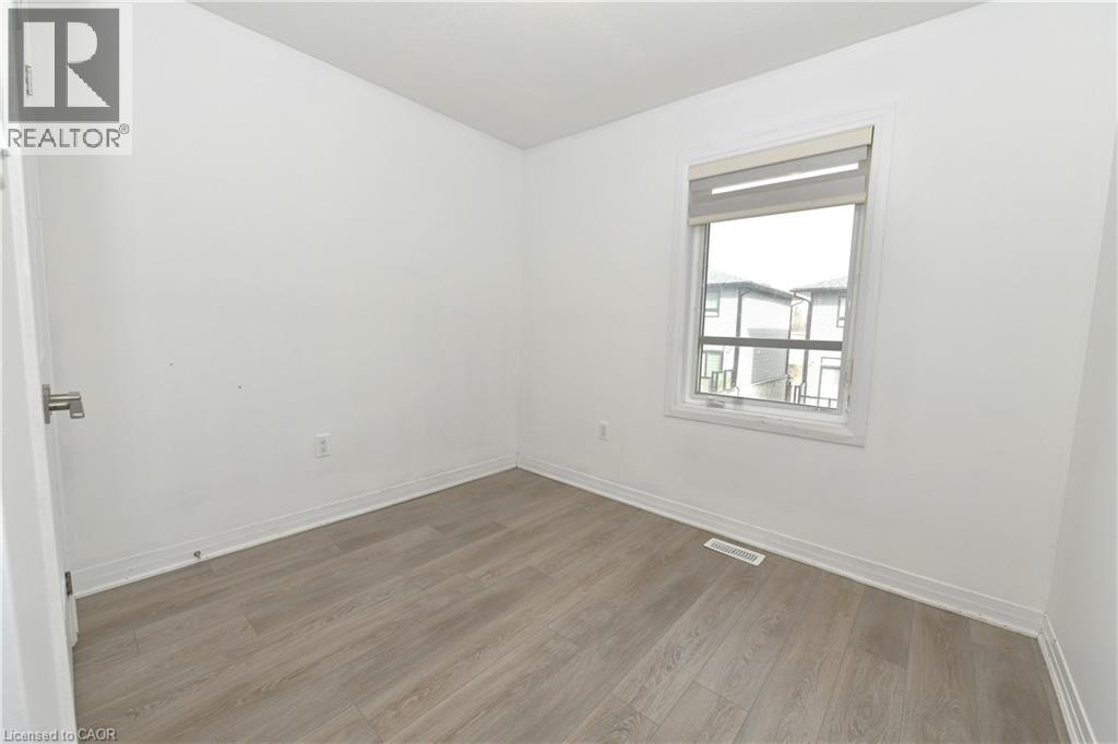 51 SPARROW Avenue Unit# 70 thumbnail 13