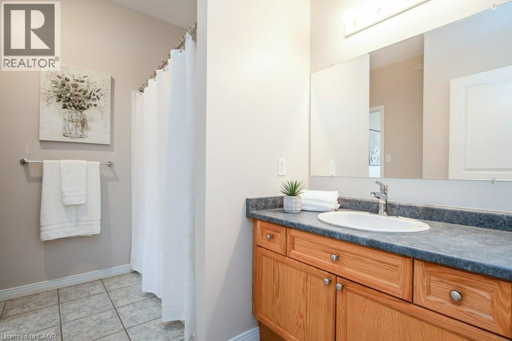 900 DOON VILLAGE Road Unit# 3 thumbnail 31