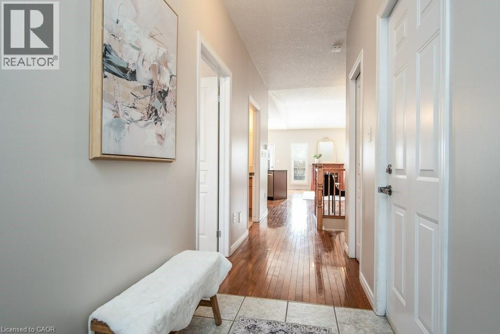 900 DOON VILLAGE Road Unit# 3 thumbnail 4