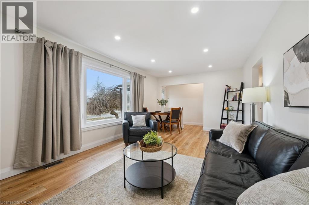 699 FREDERICK Street thumbnail 9