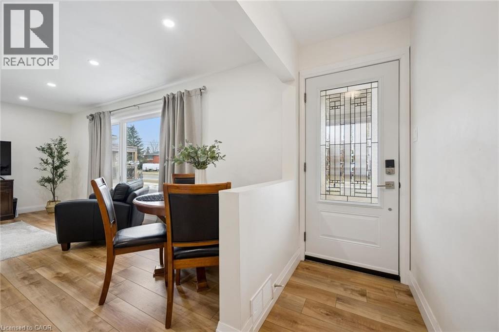 699 FREDERICK Street thumbnail 5