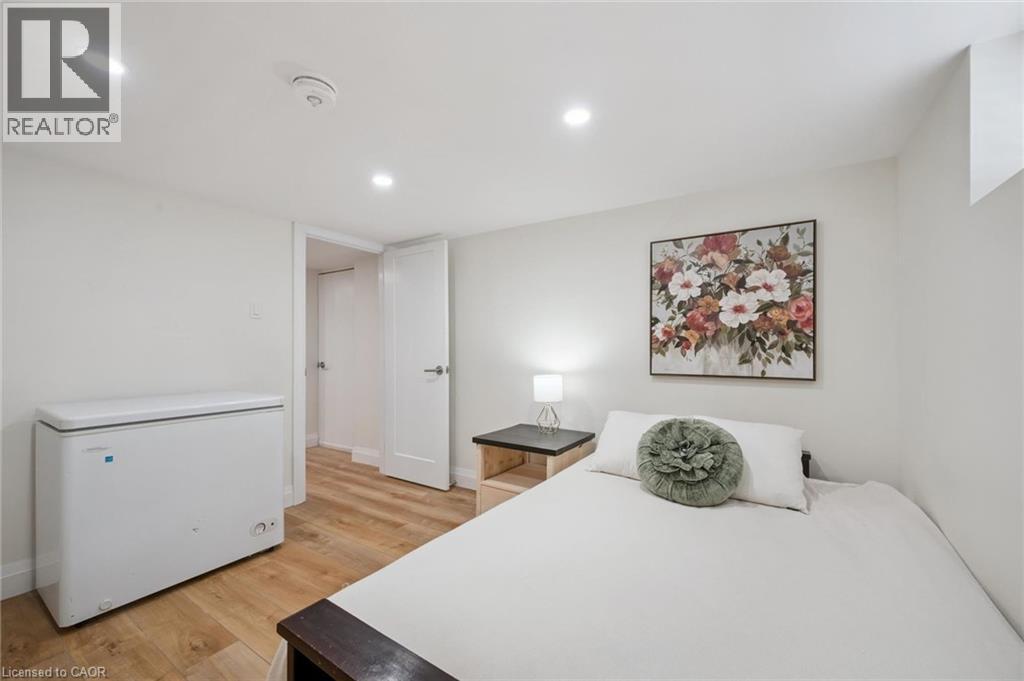 699 FREDERICK Street thumbnail 27