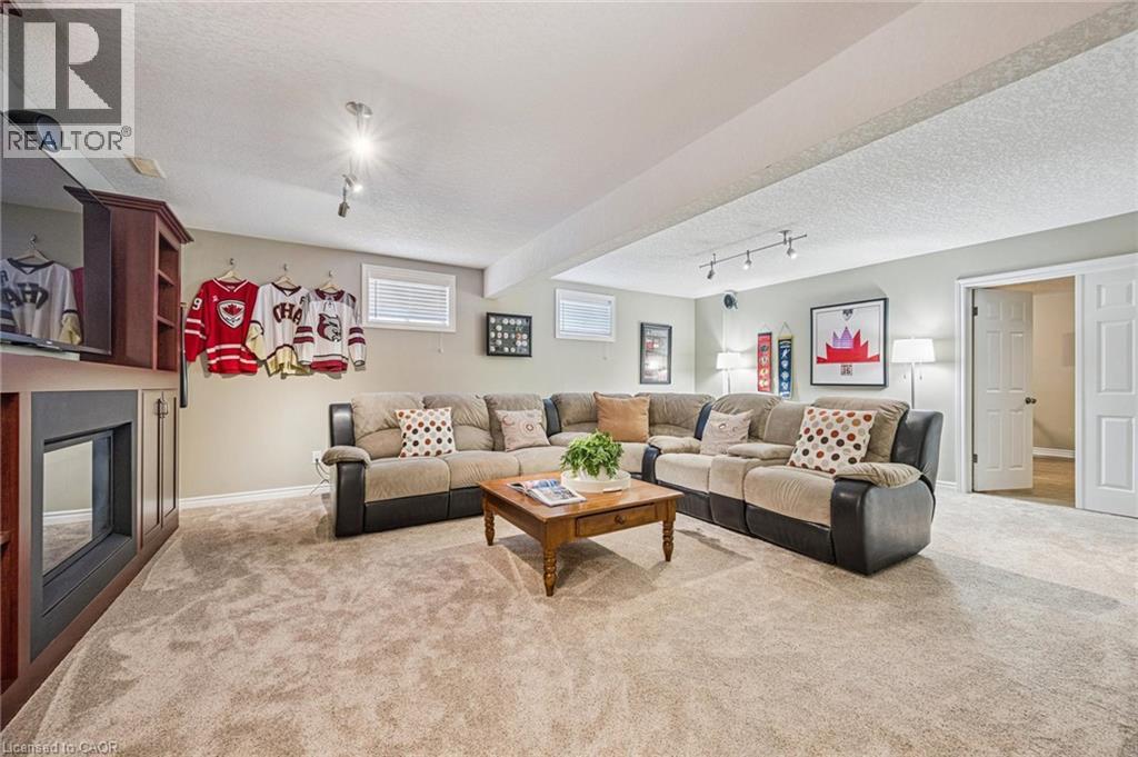 44 CRANE Crescent thumbnail 32