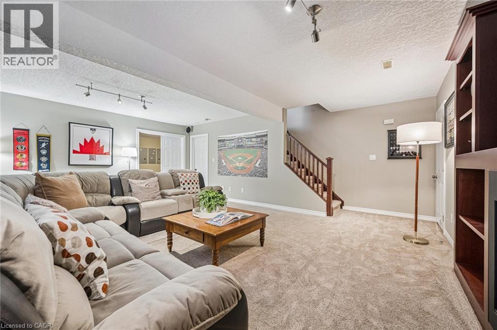 44 CRANE Crescent thumbnail 33