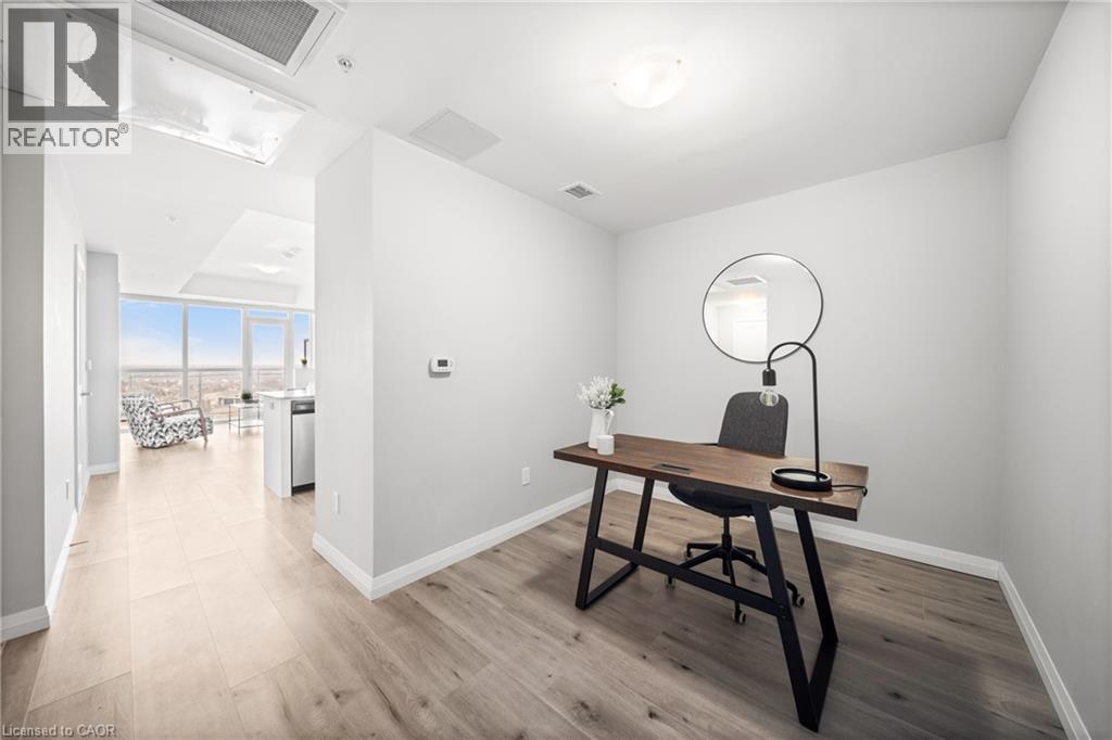 60 CHARLES Street W Unit# 2712 thumbnail 7