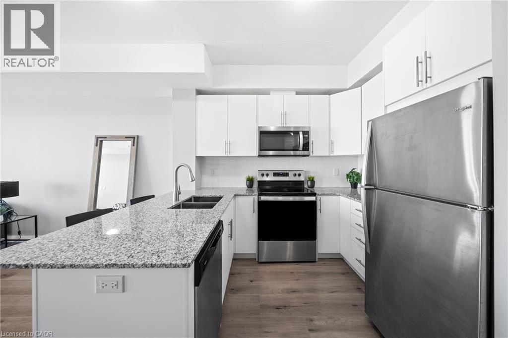 60 CHARLES Street W Unit# 2712 thumbnail 9