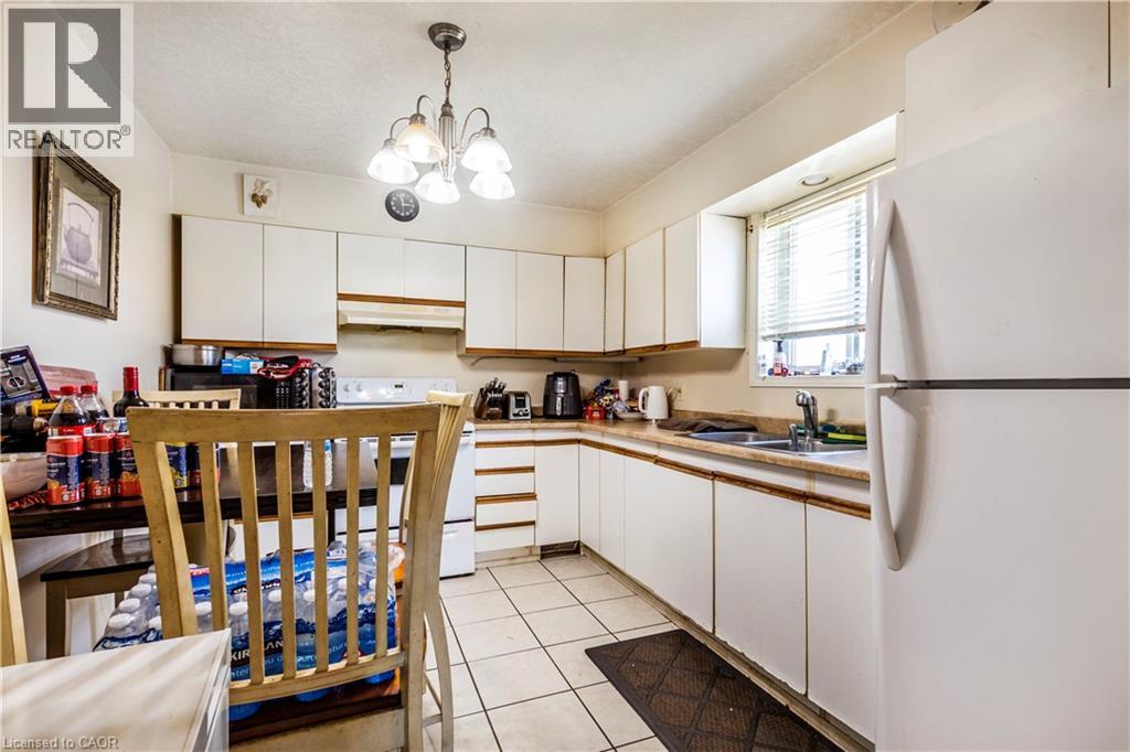 104 OAKWOOD Avenue thumbnail 11