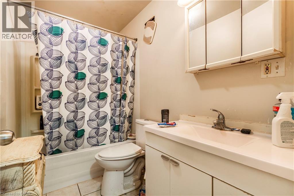 104 OAKWOOD Avenue thumbnail 14