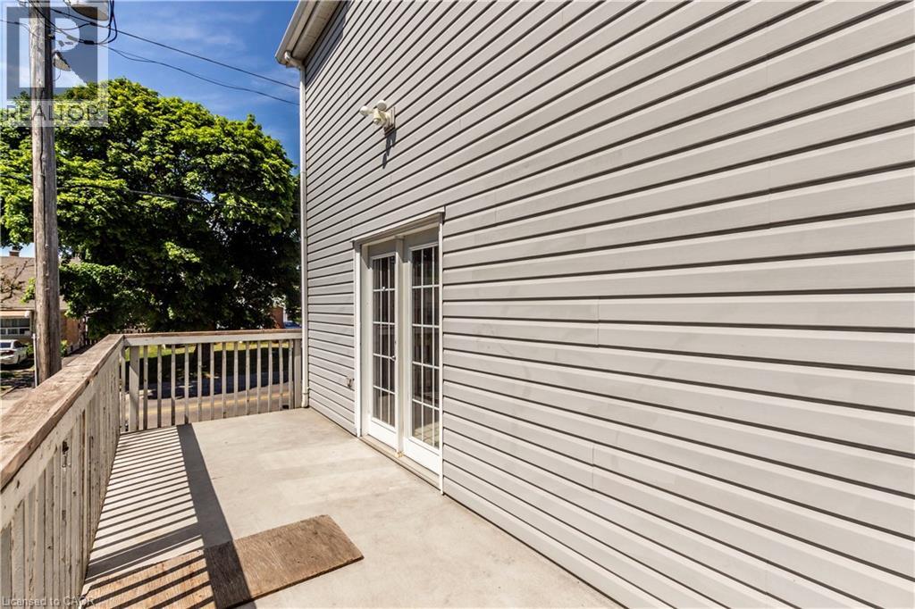 104 OAKWOOD Avenue thumbnail 25