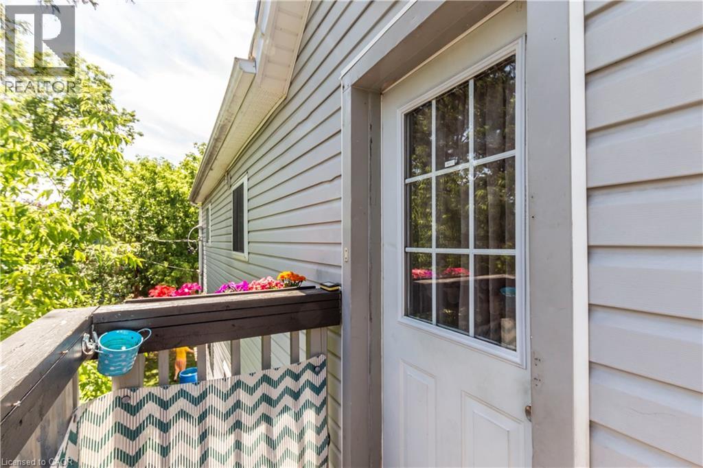 104 OAKWOOD Avenue thumbnail 16