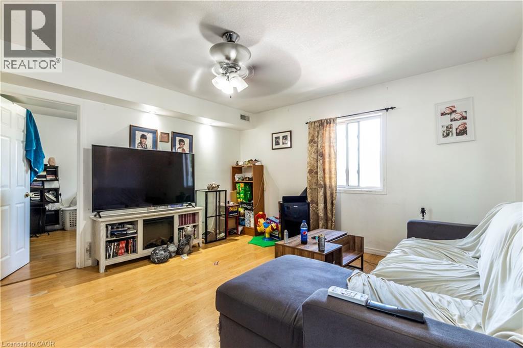 104 OAKWOOD Avenue thumbnail 19