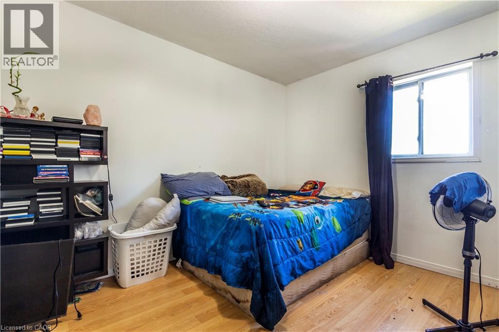 104 OAKWOOD Avenue thumbnail 23