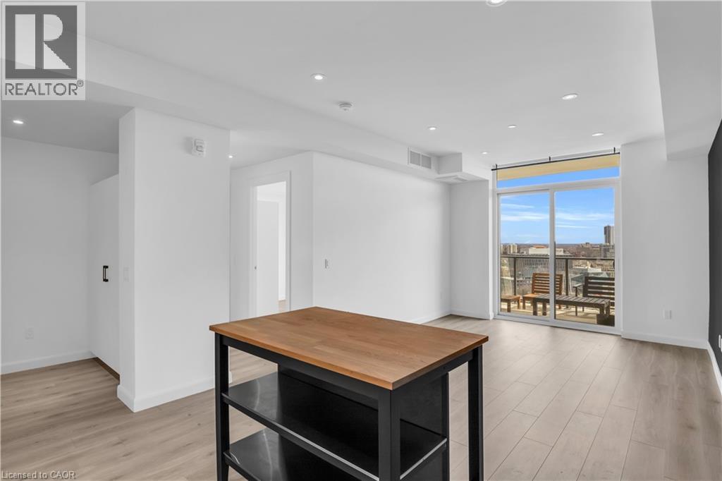 741 KING Street W Unit# 1708 thumbnail 15