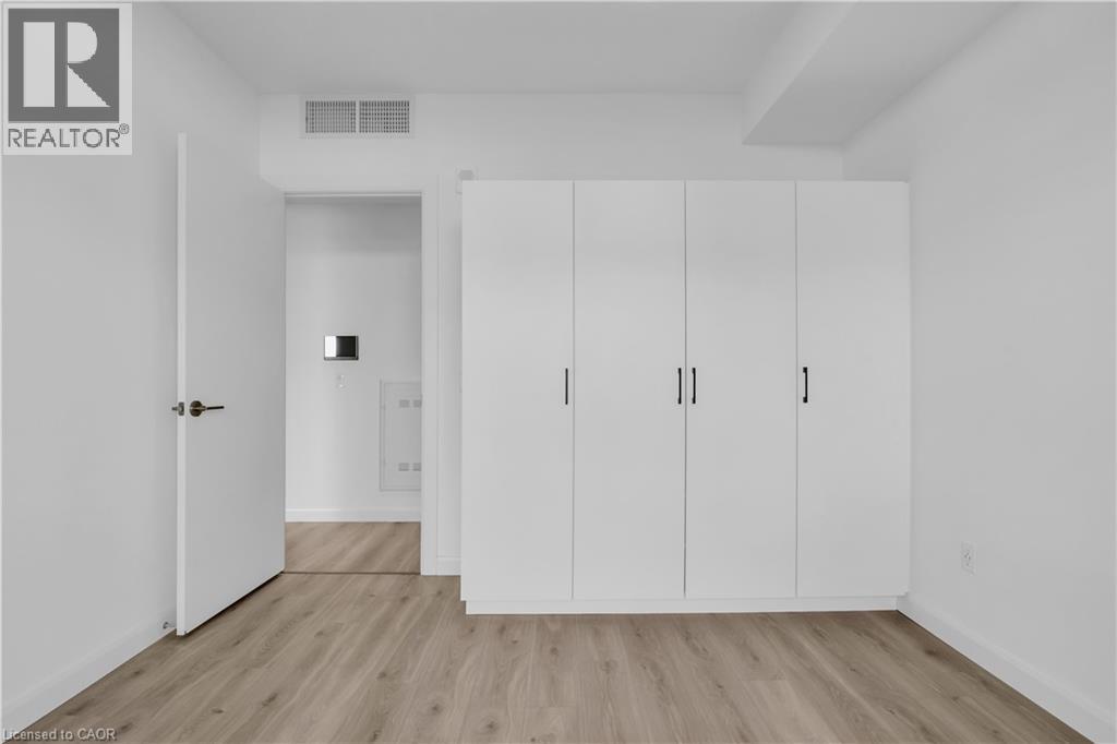 741 KING Street W Unit# 1708 thumbnail 17