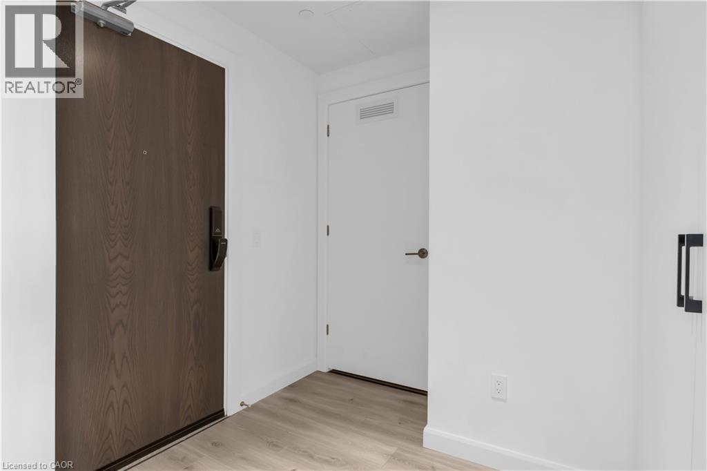 741 KING Street W Unit# 1708 thumbnail 9