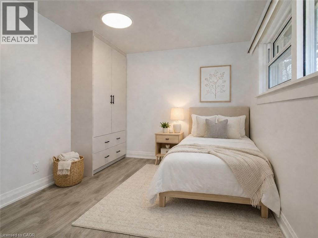 88 WOODHAVEN Road thumbnail 14