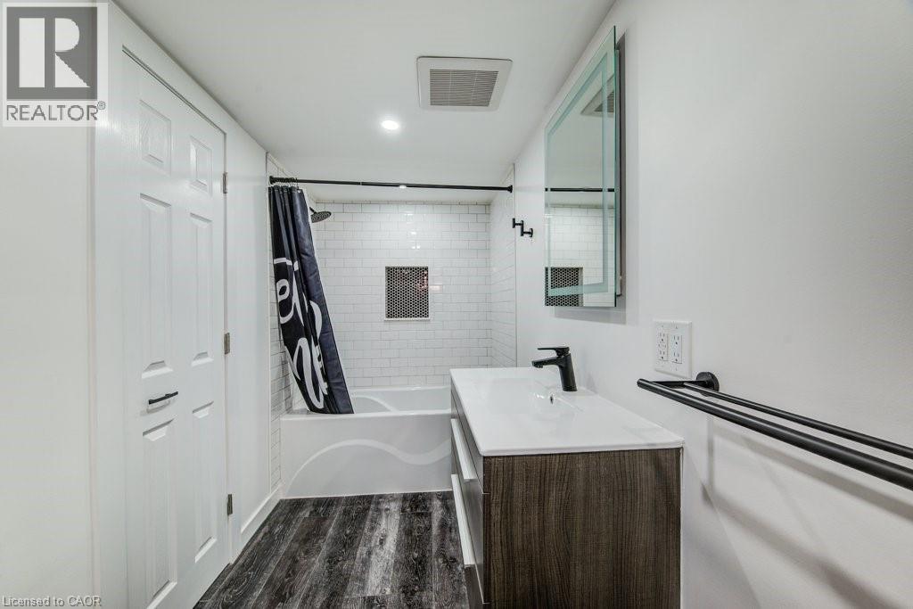 88 WOODHAVEN Road thumbnail 25