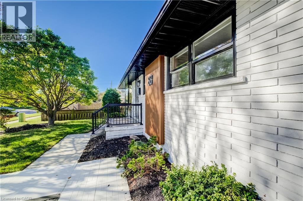 88 WOODHAVEN Road thumbnail 5