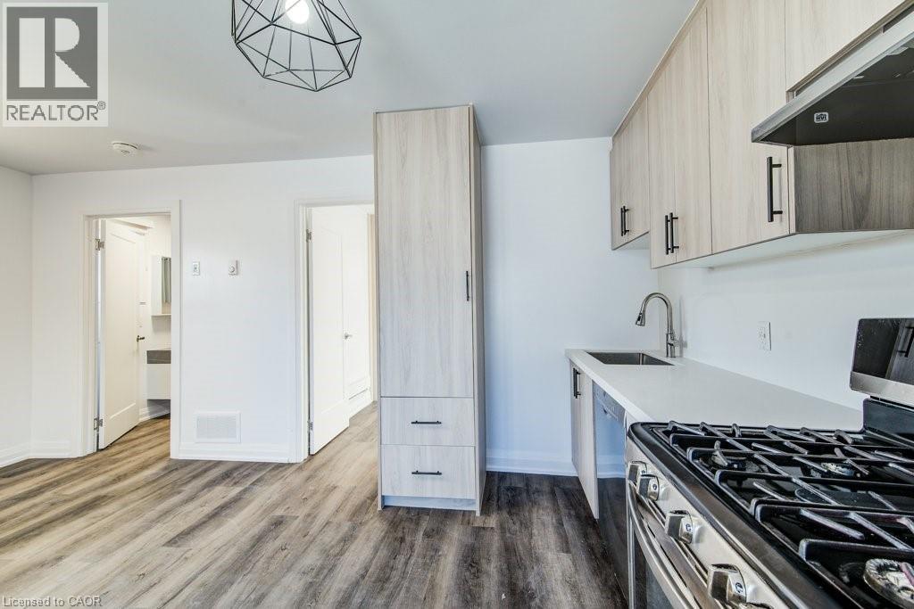 88 WOODHAVEN Road thumbnail 38