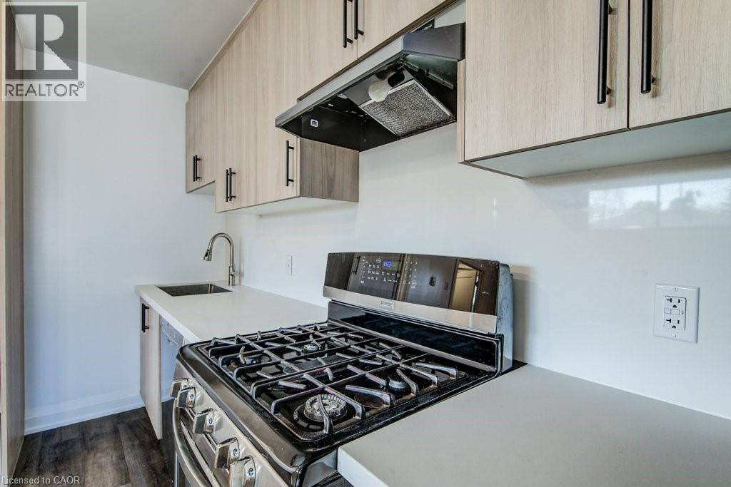 88 WOODHAVEN Road thumbnail 37