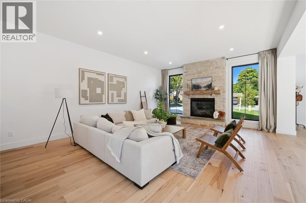 413 HURON Street thumbnail 10