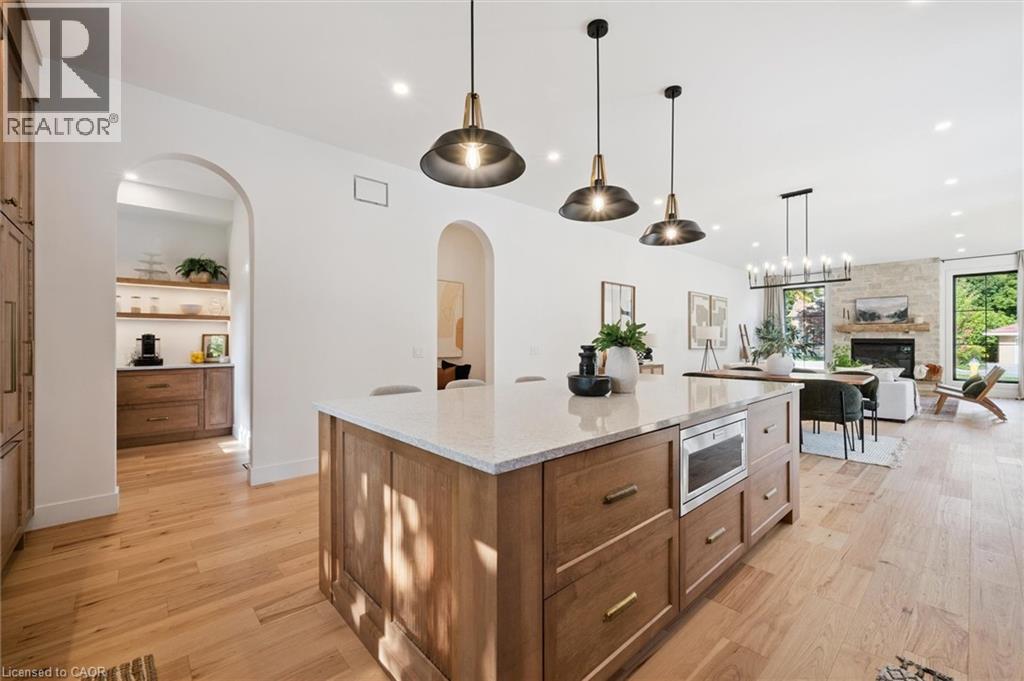 413 HURON Street thumbnail 19