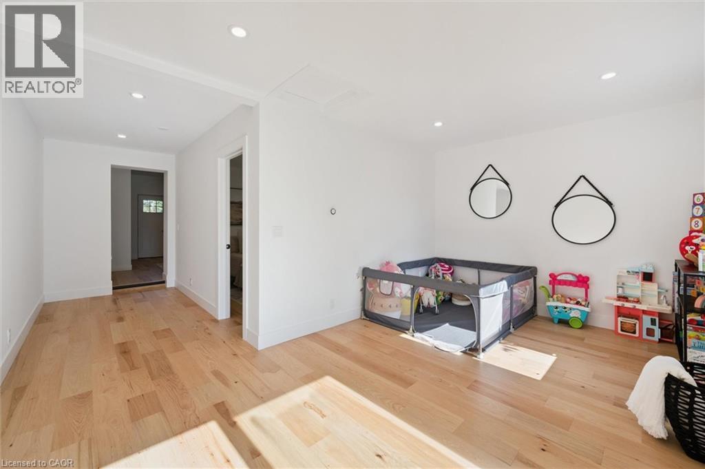 413 HURON Street thumbnail 27