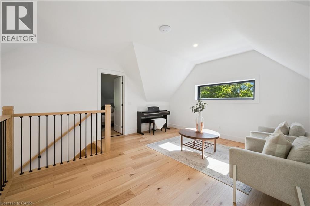 413 HURON Street thumbnail 29