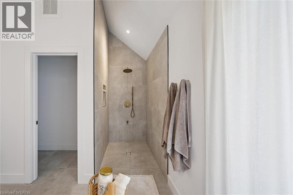 413 HURON Street thumbnail 44