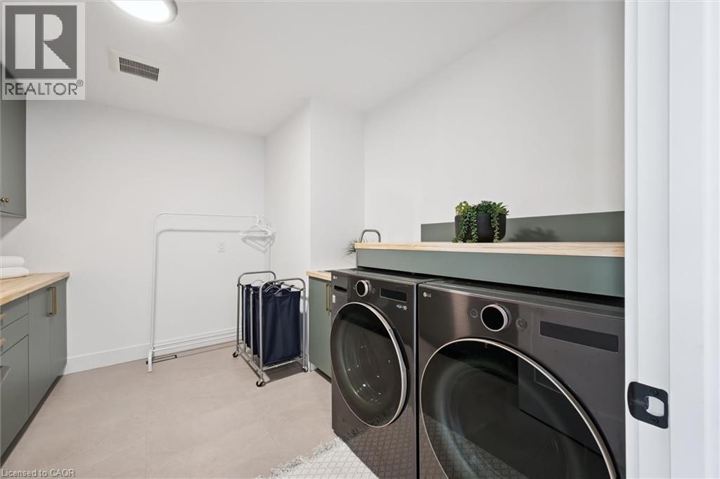 413 HURON Street thumbnail 45