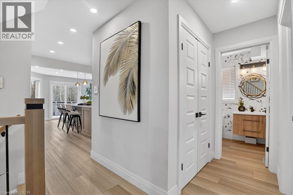 6 ARDWOOD Place thumbnail 11