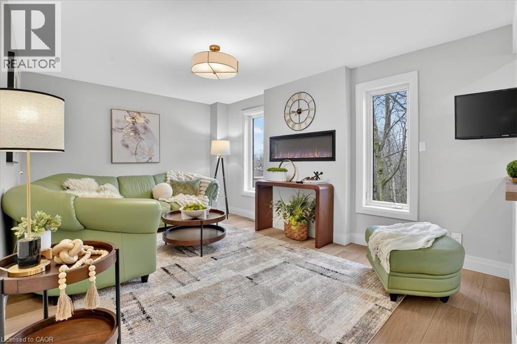 6 ARDWOOD Place thumbnail 17