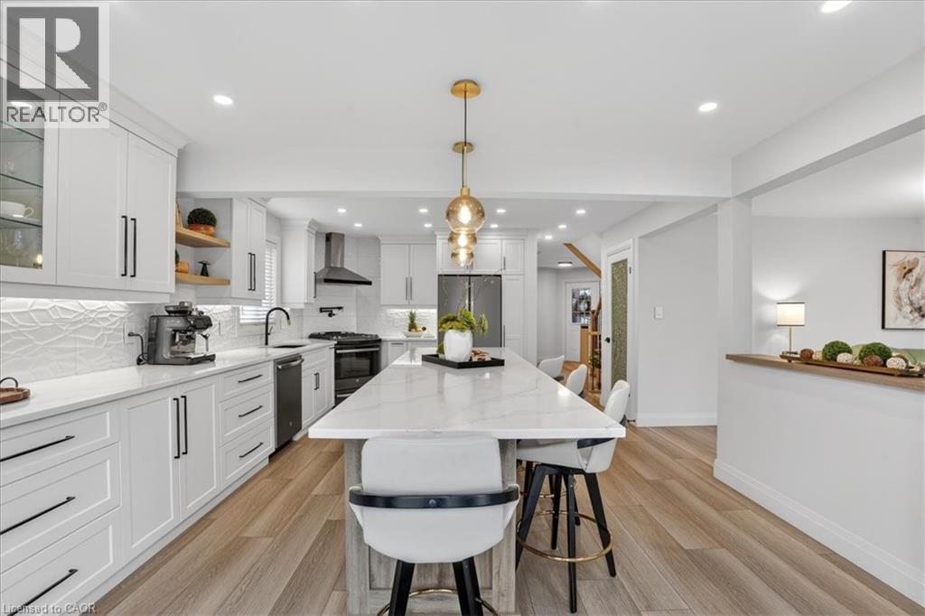 6 ARDWOOD Place thumbnail 15